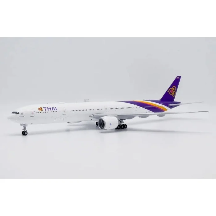 1/200 Thai Aiways Boeing 777-300ER Reg: HS-TTC with Stand